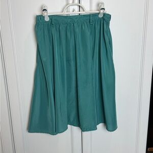 Green Pleated A-Line Midi Skirt for Casual Wear
